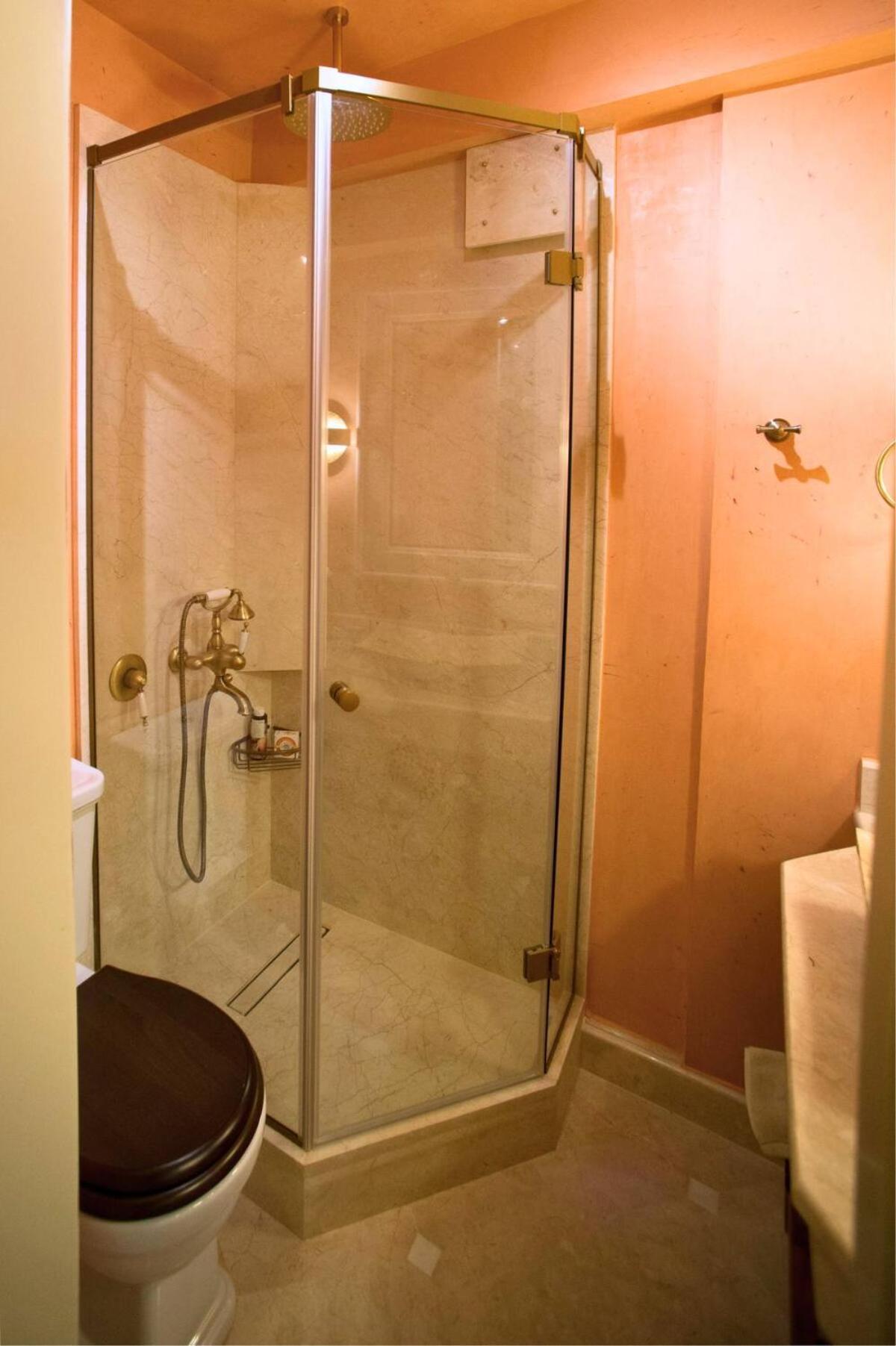 Alli Meria Unique Room With Indoor Pool & Attic מראה חיצוני תמונה